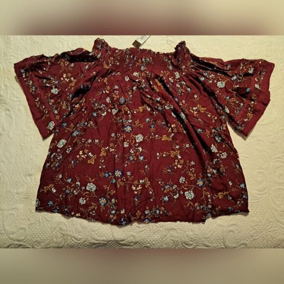 Zenobia women's size 3XL burgundy smocked top & short bell sleeve, floral NWT - Picture 2 of 5